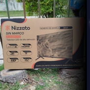CON GARANTÍA 📦Tv Smart tv 32 Nizzato con cajita y base a la pared - Img 56016538
