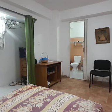 Apartamento en bajos 1 cuarto y medio patio Playa cerca 13y60 en 15mil 53582376 - Img 122902823
