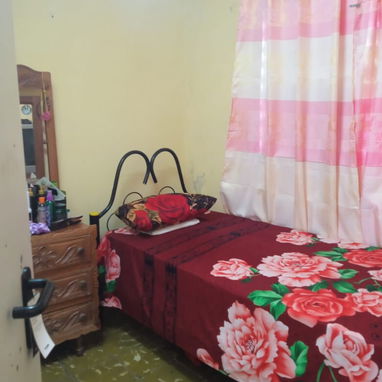 *$6500usd. En venta apartamento (3er  piso) de un edificio en El Cotorro, Alberro.  punto de referencia el antillanito . - 7/10