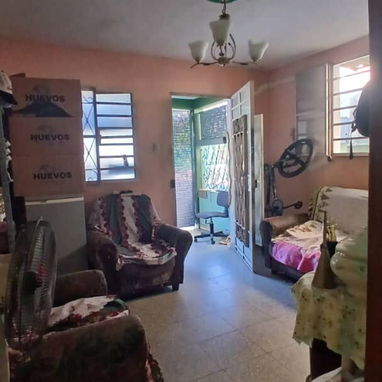 🏡 SE VENDE CASA INDEPENDENDIENTE, PUETTA DE CALLE Y PORTAL, especial para negocios, en PLAYA - Img 120922784