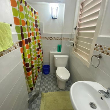 #23 renta de apartamento en 17 y D - Img 124111411