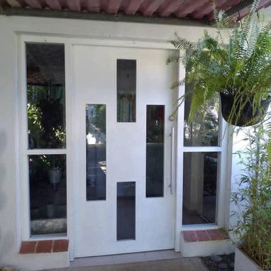 Preciosa casa en Playa con amplio patio y garaje para varios autos - Img 121559579