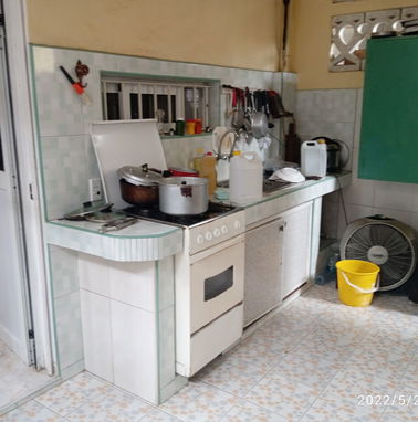 Vendo biplanta 4/4 4 baños proximo C. Deportiva y la Ward - Img 90086586