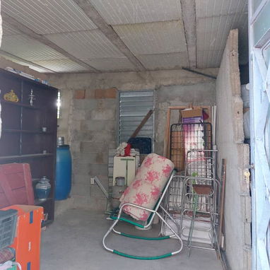 $9500 SIN AJUSTE. En venta 2 aptos  (interior) (PLANTA BAJA Y ALTA) en Lawton. 10 de Octubre - 9/10