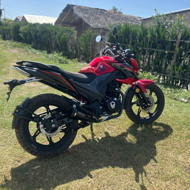 En venta. Lifan cadenera. Tiene su chapa. Para más información contactarme al pv o al  53311633 Precio: 2200  Está en Vi - 4/5