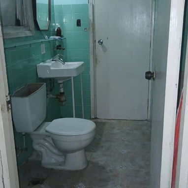 Vendo apartamento en la habana vieja de 2/4. - Img 119724339