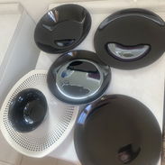 Vendo juego de platos negros para servir. Contactar con Isabela al 58264306. Más información por WhatsApp. - Img 56976297