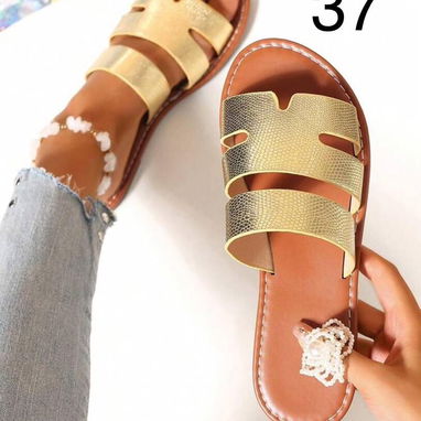 Sandalias diversas - Img 122100242