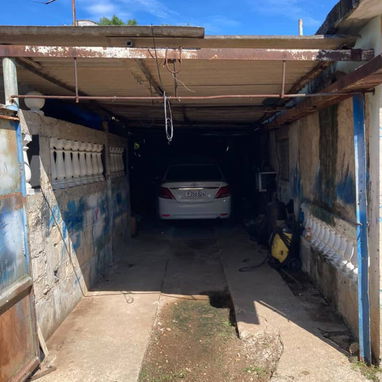 Casa independiente de 3 cuartos, piscina y garaje - 9/10