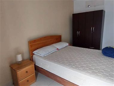 En Miramar, se renta maravilloso apartamento de 3 habitaciones y tres baños - Img 65921792