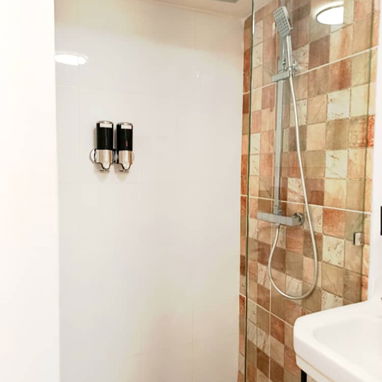 SE RENTA LINDO APARTAMENTO EN EL CASCO HISTÓRICO DE LA HABANA VIEJA!!! - Img 122004806