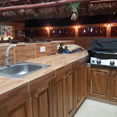 Casa de alquiler con piscina en playa GUANABO! cerca del mar!!! - Img 109463799