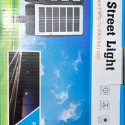 Lampara Solar, con sensor de movimiento y control remoto - Img 58047871