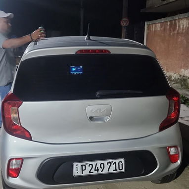 Vendo o negocio Kia picanto del 2022 pintura de fabrica con 47 mil kilómetros - Img 86262099