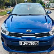Kia Rio AZUL – $65 USD/día - Img 57067673