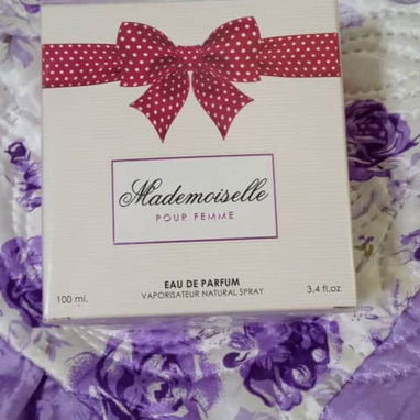 Perfume 100 ml Mademoiselle de Coco Chanel - Img 123937394