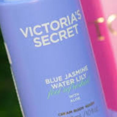 Gel de Baño Victoria Secret Original Edición Limitada 💜 Elegante Para su piel - 3/4