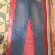 Pantalones de niños tallas 12 y 34 - Img 55562443