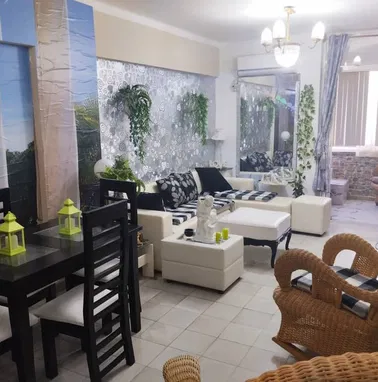 Permuto apto de dos hab,en el Camilo cienfuegos ++2500 usd x apto vedado bajos o 1 er piso - Img 94794846