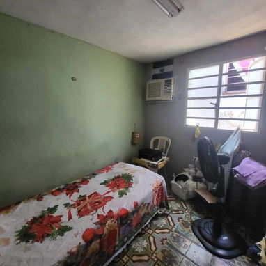 Casa en SAN MIGUEL Puerta a Calle (#200) - 6/10