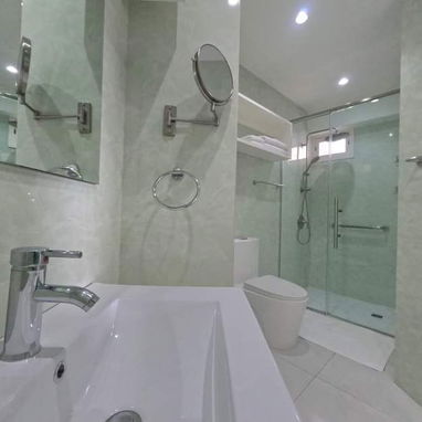 "Lujoso Apartamento en el Vedado con vistas al mar" - Img 123935682