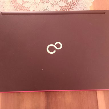 Laptop Fujitsu i5 de 4ta - Img 125926730