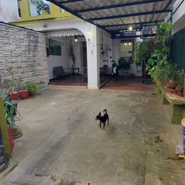 Casa muy grande 7/4, piscina, garage, NEGOCIO INCLUIDO  por 84y13 110m 53582376 - 2/10