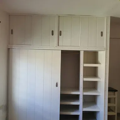 Closet , bajos de mesetas , estantes , falsos techos , falsas paredes , multimuebles de salas y más. - Img 60740798
