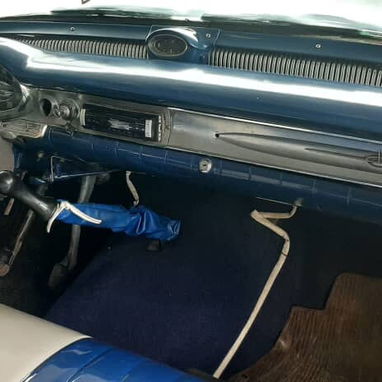 Se vende oldsmobile 57 modelo 88. - 3/9
