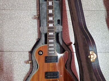 Epiphone Les Paul Custom Pro Koa con pastillas Gibson 57 classics - Img 61967302