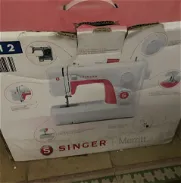 Máquina de coser Singer eléctrica de 220v - Img 45729052