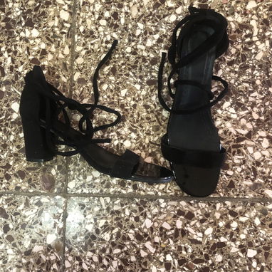 Tenis y tacones - Img 120438755