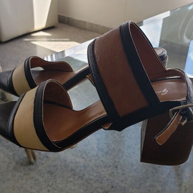 35 USD VENTA DE ZAPATOS DE CUERO PARA MUJER - Img 123265629