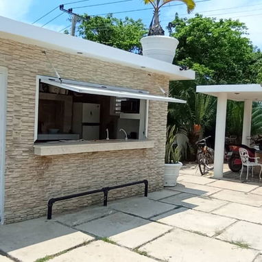 Casa de Renta con Piscina en la Playa de Guanabo - 4/10
