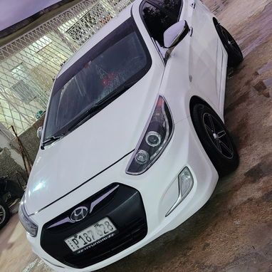Vendo o negocio Hyundai hacen 2014, acabado de pintar - Img 113142900