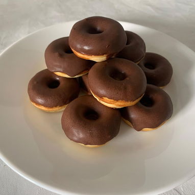 Mini Donas con chocolate - Img 119945860