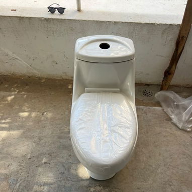 TAZA DE BAÑO MONOLITICA A 160 USD - Img 128164842