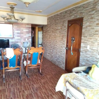 Ocasión única apto de 4 cuartos en el Vedado con valla de garaje para 2 autos y semivista al mar!! Sólo por 70.000 USD! - Img 88074483