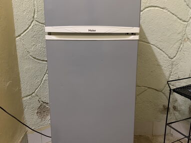 Se vende refrigerador HAIER de uso en muy buen estado - Img 64406713