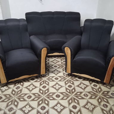 Se ofertan muebles camas colchones parejas de sillones y juegos de comedores - Img 119296167