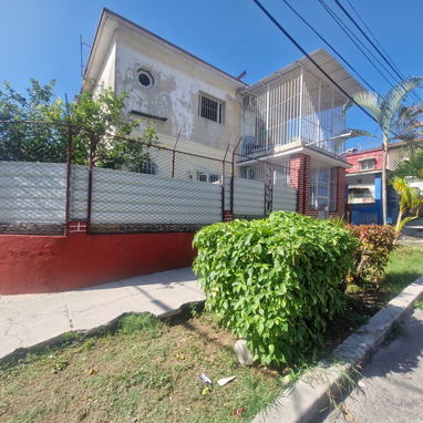 Casa de 4 cuartos en Lawton, Diez de Octubre - 2/10