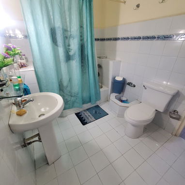 馃崁 Se vende apartamento en un tercer nivel ubicado en el Reparto Miramar perteneciente al Municipio Playa 馃崁 - Img 120427111