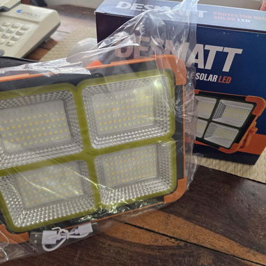 Lámparas recargables solares 200 w - 2/3