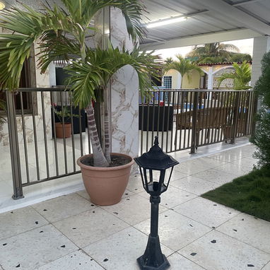 Mansión de lujo con piscina de recirculacion a solo 2 cuadras de la playa - Img 120519754