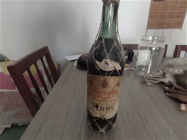 Vendo botella de Terry Malla Dorada 30 añejada - Img main-image-45667215