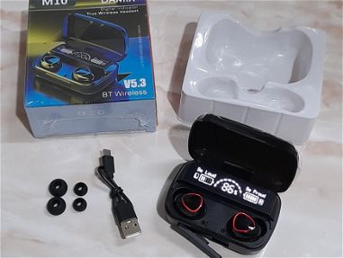 Audífonos inalambricos Bluetooth M10 con Power Bank y gomitas de repuesto - Img main-image