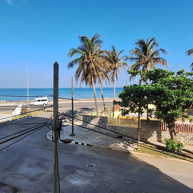 SE,RENTA APARTAMENTO INDEPENDIENTE EN VEDADO - Img 121058078