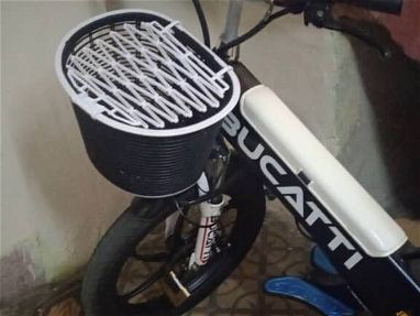 Bicicleta eléctrica Bucatti en perfecto estado sin apenas uso - Img 67995160