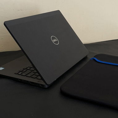 Venta de Laptop Dell, (Básicamente Nueva) con Calidad Garantizada - 2/3
