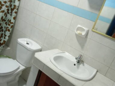 ⭐ Renta casa de 3 habitaciones, 3 baños, piscina, cocina,Freezer,garage ,ubicada en Guanabo - Img 62304917